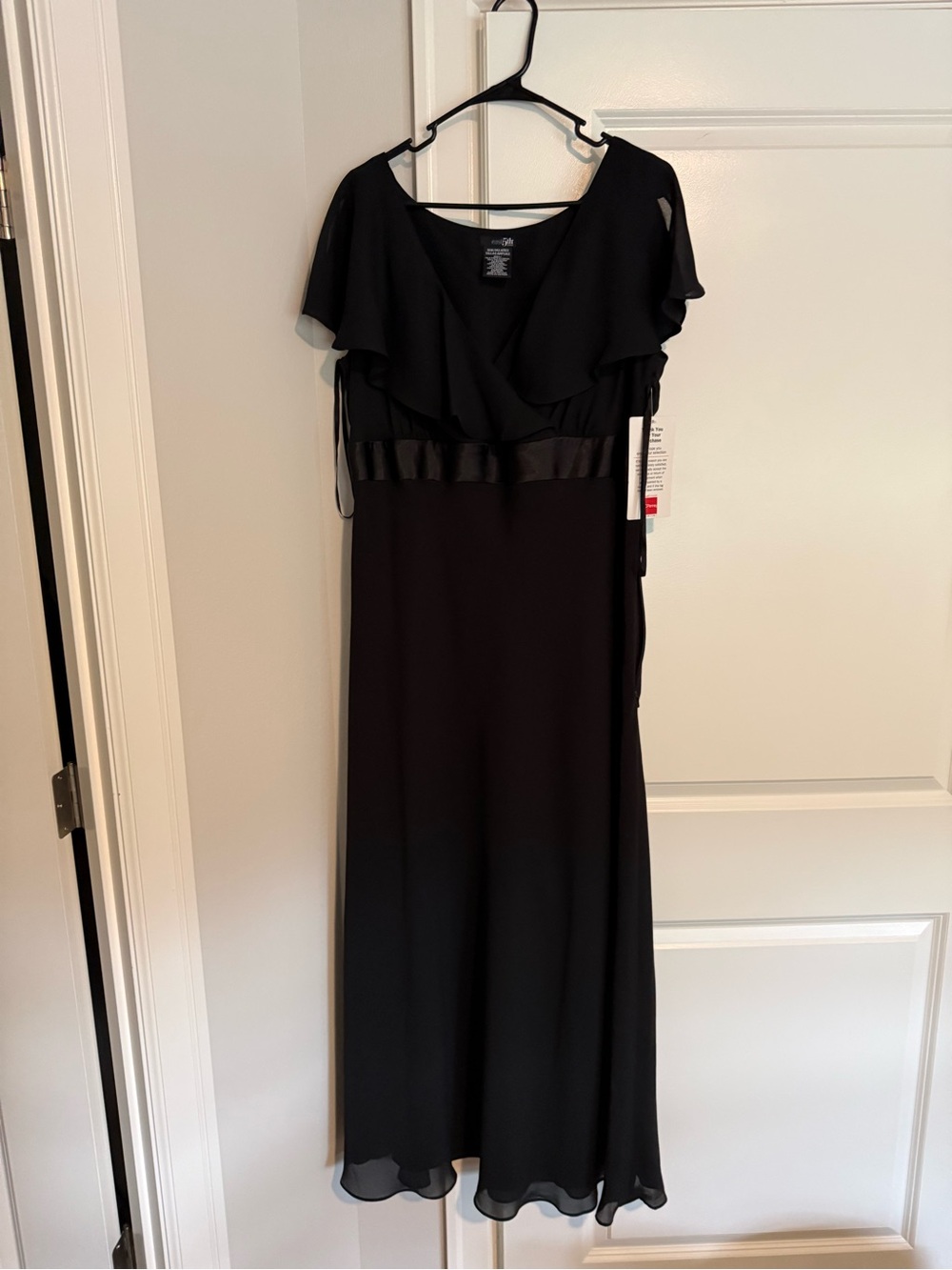 Black Flutter Sleeve Maxi Dress - Unbranded